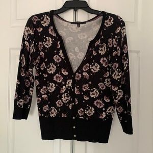 White House black market Cardigan